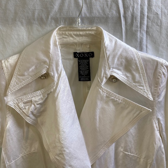 Gorgeous Women's/Juniors Satin Trench Coat Jacket Size: Medium - Picture 5 of 11